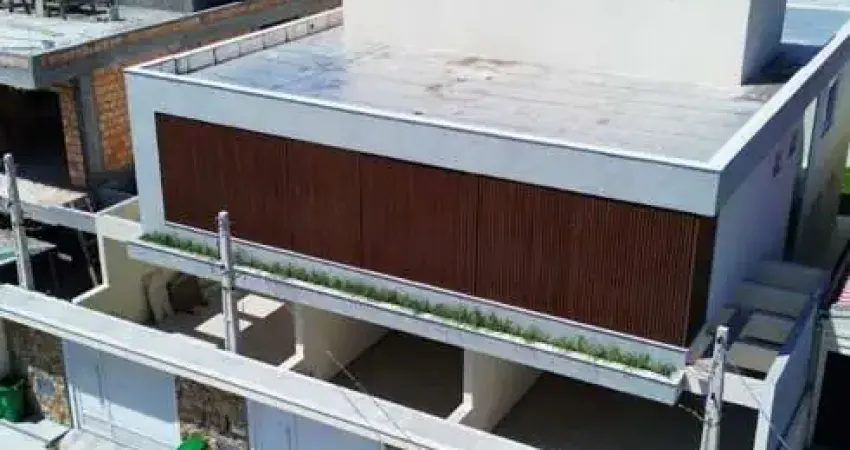 Brognoli vende- casa com 03 dormitórios a 600m do mar na praia dos ingleses