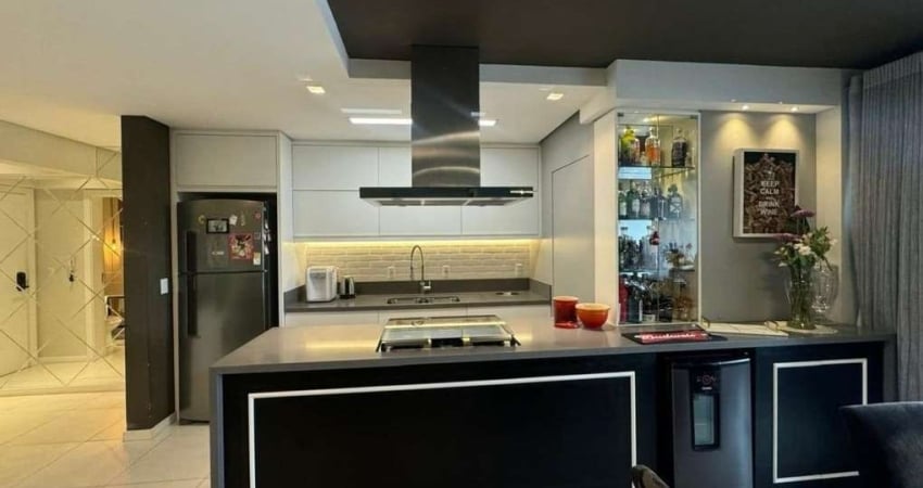 APTO DE 3 DORM. COM SUITE, LINDAMENTE MOBILIADO NA ILHA DE FLORIANOPOLIS
