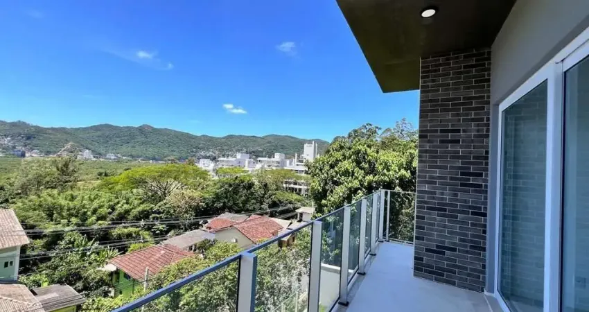 Apartamento alto padrão, com 3 suítes, no bairro João Paulo, Florianópolis