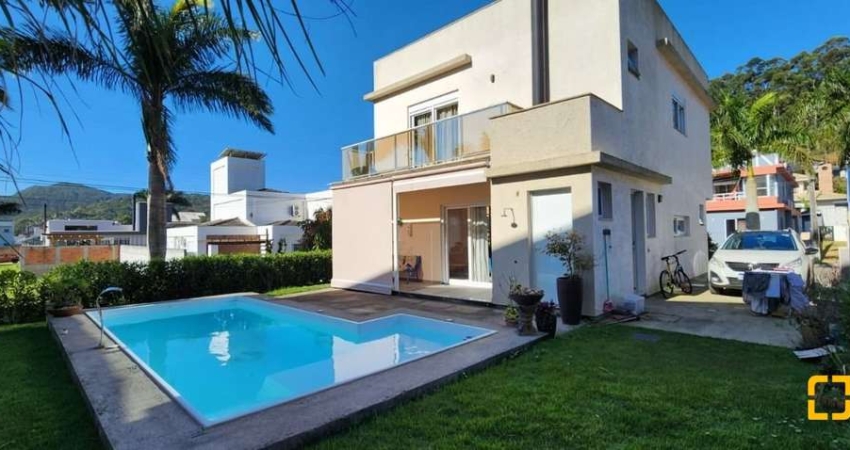 Brognoli Vende - Casa de alto padrão no condomínio Green Hills