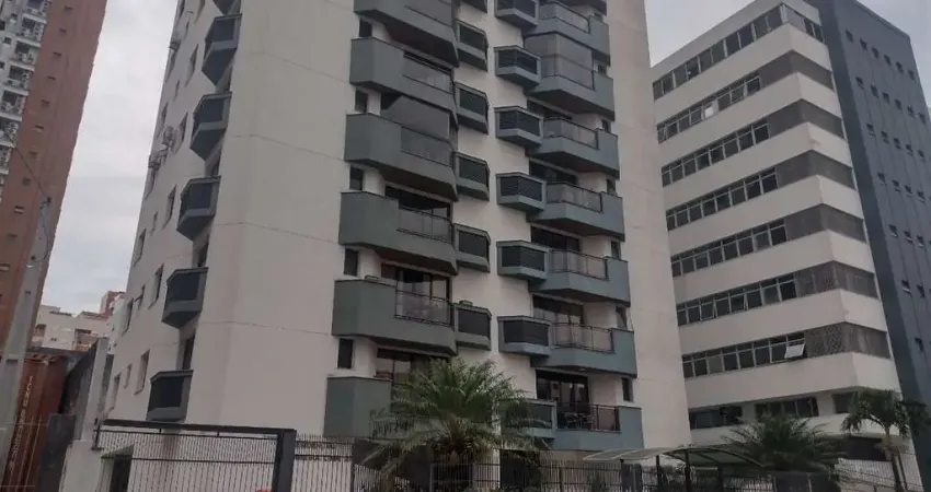 Apartamento no centro de florianópolis, 3 dorm. 2 suítes, 02 gar.