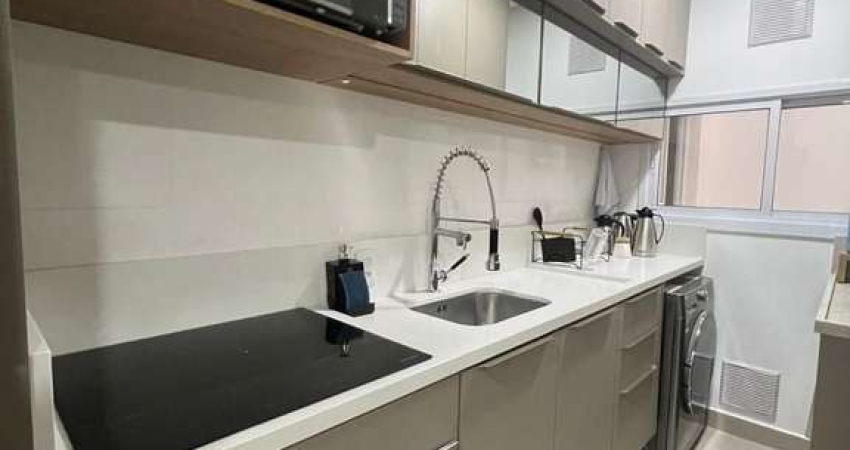 Apartamento de 2 dormitórios sendo 1 suíte próximo da Praia. Ingleses