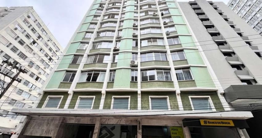 Dois apartamentos independentes no Centro de Florianópolis