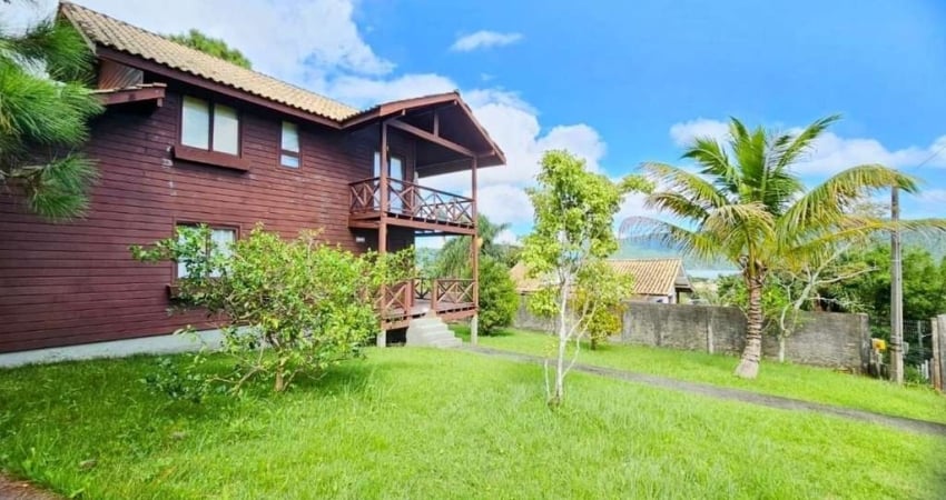 Casa com 3 quartos à venda na Servidão Geraldino José Vieira, 400, Barra da Lagoa, Florianópolis