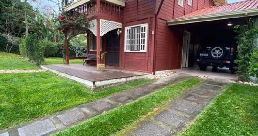 Casa em Condomínio em cacupé