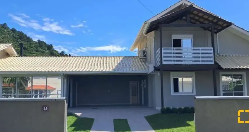 Casa em condomínio fechado com 3 quartos à venda na Rua Isid Dutra, Sambaqui, Florianópolis