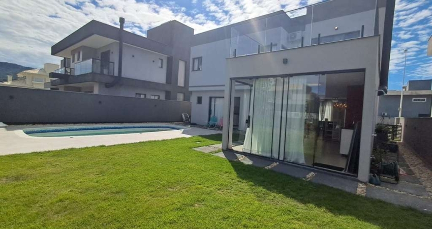 Brognoli Vende  - Casa em Condomínio Ilha das Laranjeiras