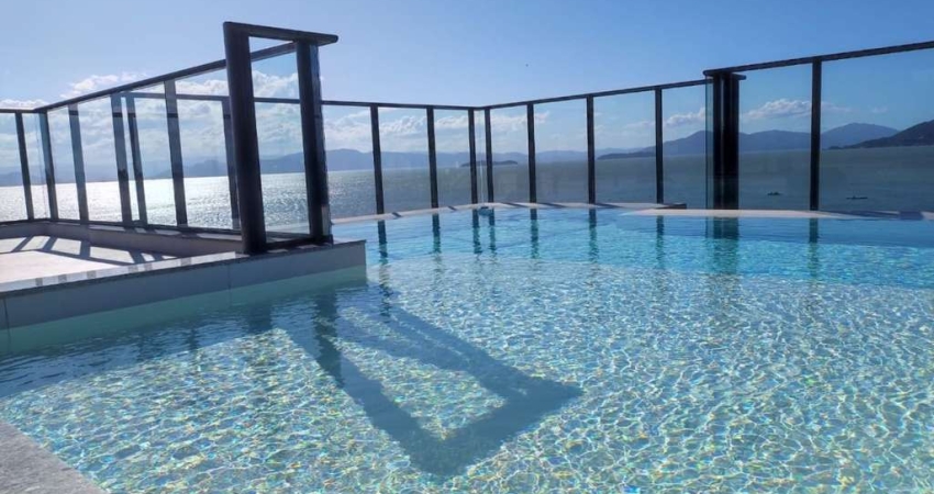 Apartamento à venda com 1 dormitório e 1 vaga no Cacupé, Florianópolis.