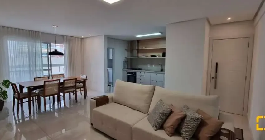 APTO DE 3 DORM. COM SUITE, IMPECAVELMENTE MOBILIADO EM SÃO JOSÉ