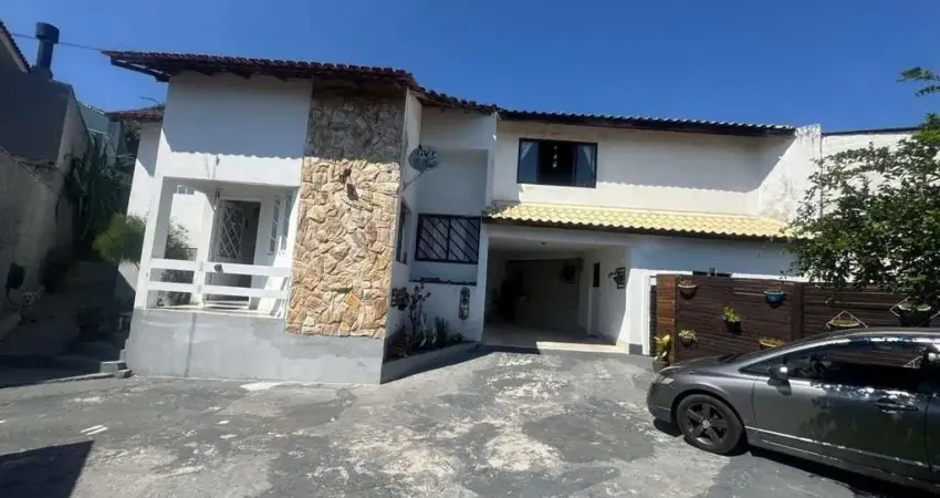 Casa à Venda no Itacorubi - Florianópolis  - Próximo à UDESC!