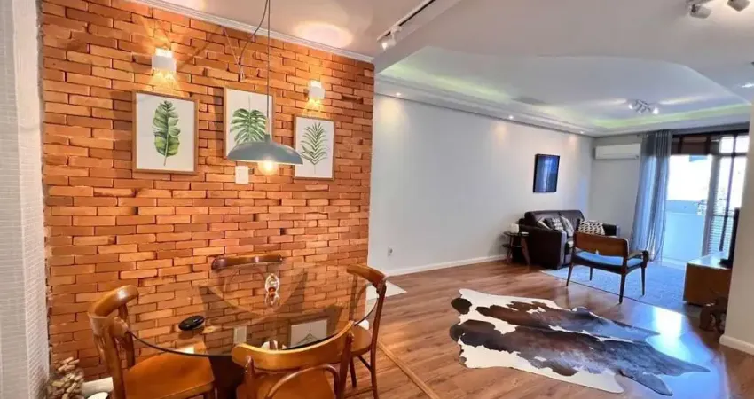Apartamento 3 quartos, suíte, 1 vaga, no Centro de Florianópolis