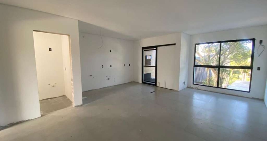 Apartamento de 01 dormitório com sacada e churrasqueira no Campeche em Florianópolis