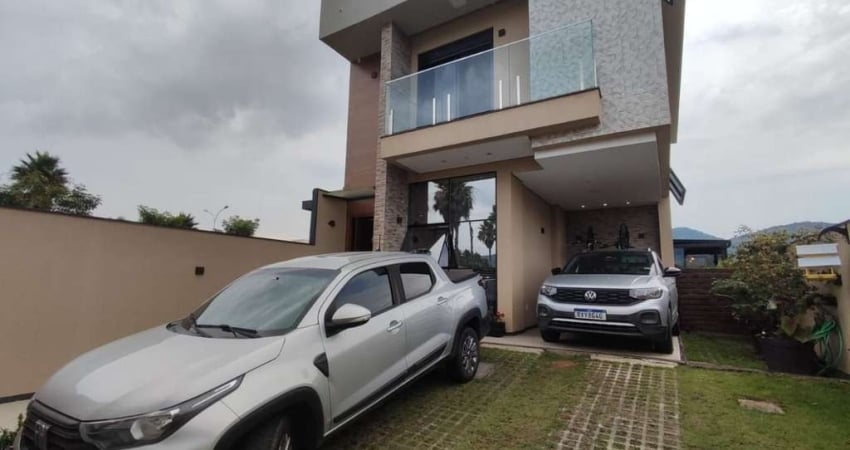 Casa à venda com 3D(1 suíte) no bairro Deltaville, em Biguaçu