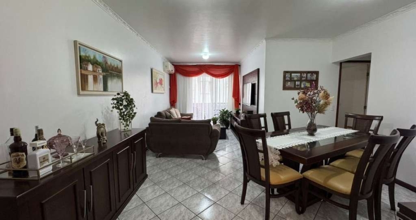 Apartamento 4 dormitórios à Venda no Bom Abrigo - Florianópolis