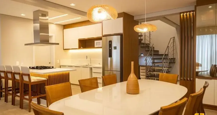 Brognoli vende - Duplex a poucos passos da praia da Cachoeira do Bom Jesus.