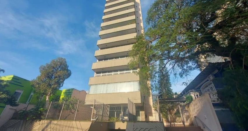 Apartamento 4 dormitórios, 2 vagas, no centro de Florianópolis