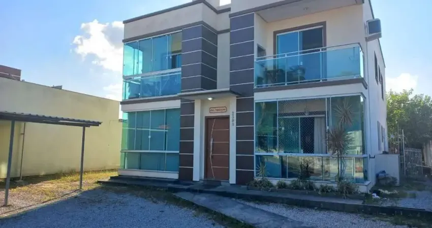 Apartamento à venda no bairro Ipiranga com 2 quartos e garagem.