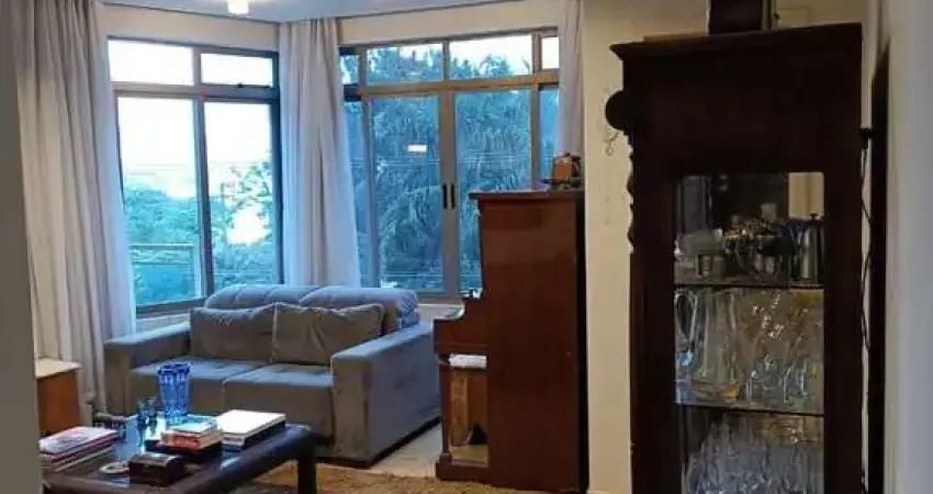Apartamento próximo ao Beiramar Shopping