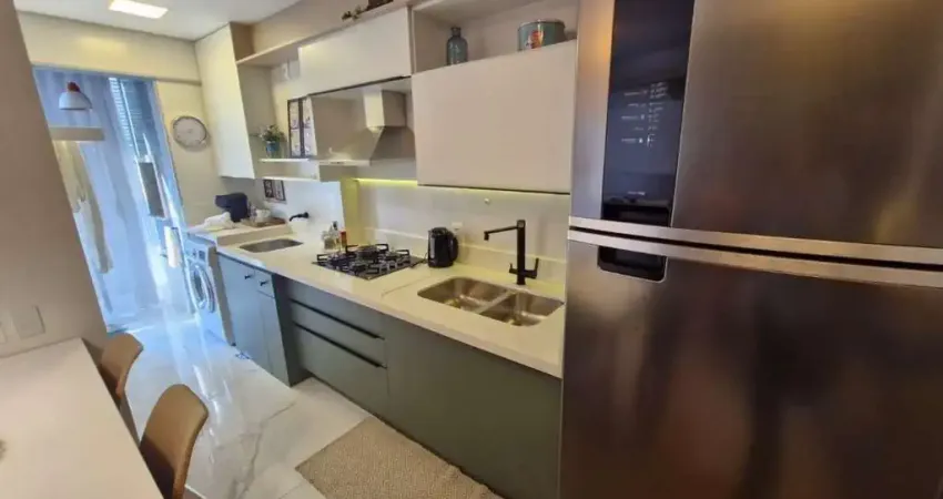 APARTAMENTO 1 QUARTO COM SACADA COM CHURRASQUERIA CENTRO -FLORIANÓPOLIS