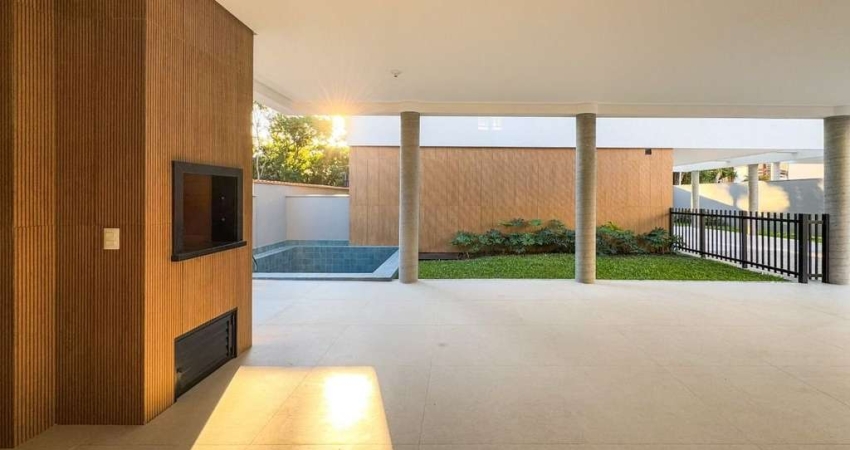 Casa nova em condomínio - 3 suítes - Pátio piscina - Cacupé - Florianópolis - SC