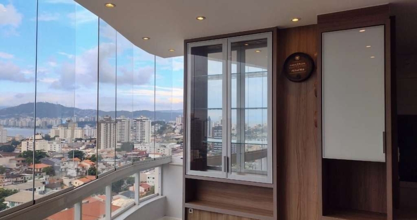 Cobertura para Venda, Florianópolis-SC, Estreito, 3 dor, sendo 3 suítes, 4 banheiro2, 2 vagas e HB