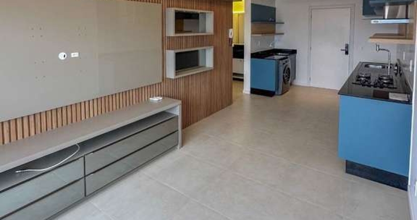Apartamento semi mobiliado -  1 dormitório - 1 vaga - andar alto - Bairro Estreito  Florianópolis sc