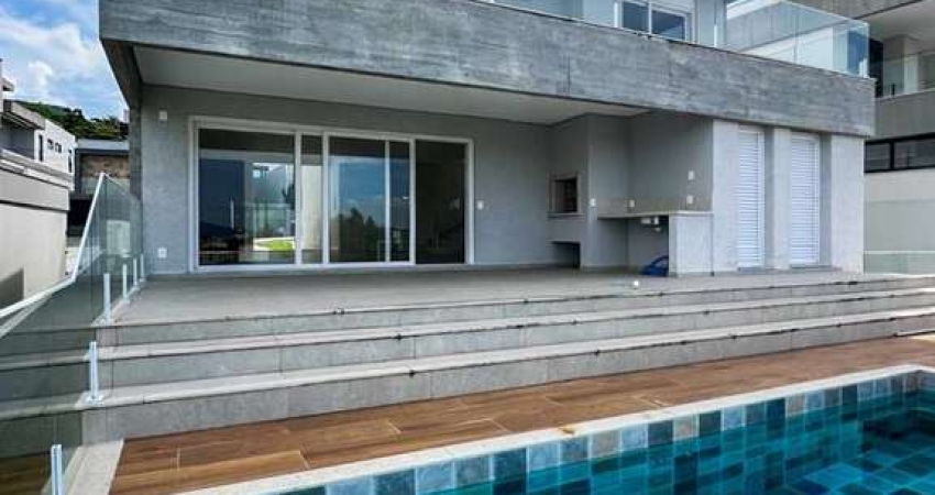 Casa - 3 suítes - Piscina - 4 vagas - Pedra Branca - Palhoça
