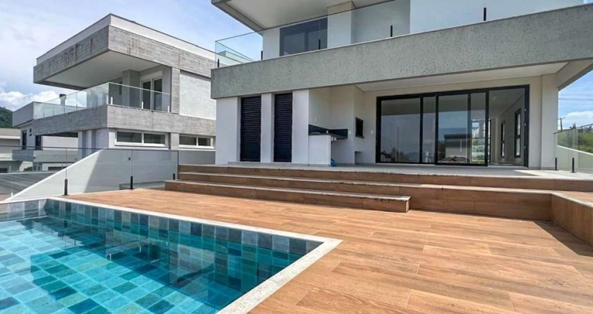 Casa - 3 suítes - Piscina - 4 vagas - Pedra Branca - Palhoça