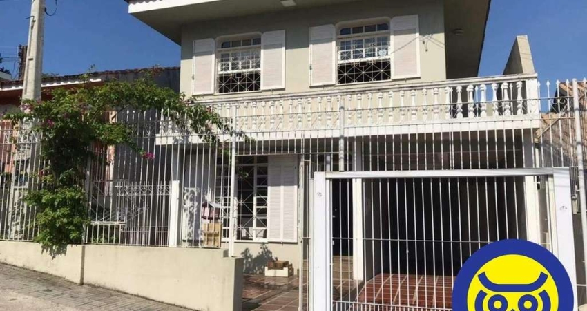 Casa - 4 dormitórios - venda no centro de Florianópolis - viabilidade para o comércio