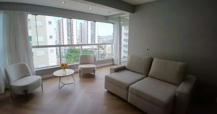 Apartamento com 3 dormitórios sendo 1 suíte e 2 demi-suítes no coração do Kobrasol, São José/SC