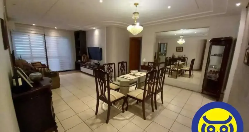 Apartamento com 4 quartos e 3 vagas de garagem no Centro - Florianópolis