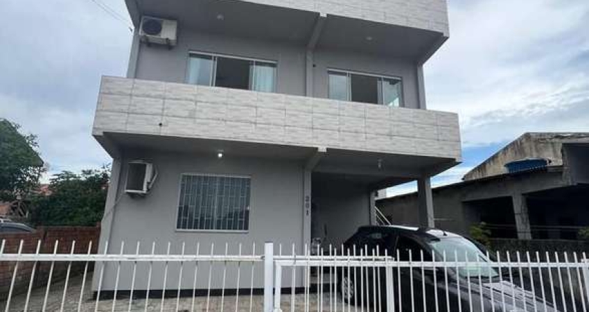Brognoli Vende -   Prédio com 5 Apartamentos à Venda