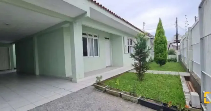 Casa com 4 dormitórios sendo 1 suíte, 200m², no bairro Nossa Senhora Rosario em São José/SC