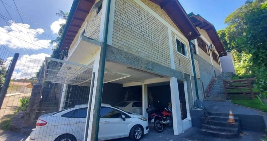 Casa com 6 quartos à venda na Rua Folhas Verdes, 53, Córrego Grande, Florianópolis