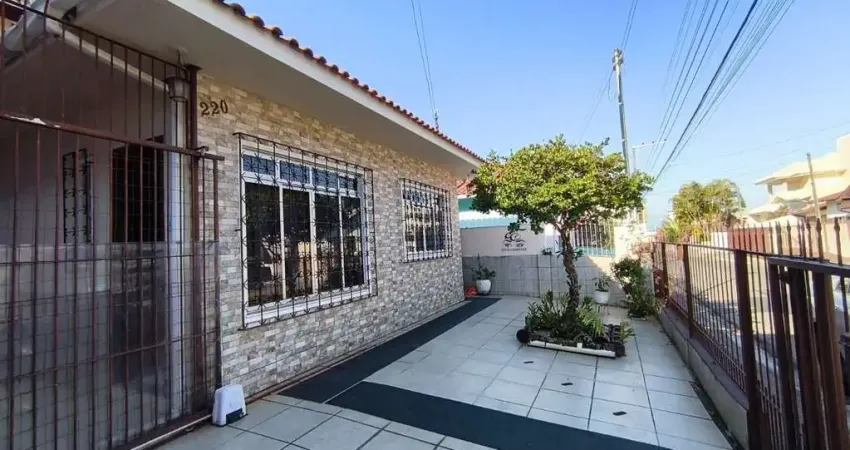 Casa com 4 quartos à venda na Rua Juan Ganzo Fernandes, 220, Saco dos Limões, Florianópolis