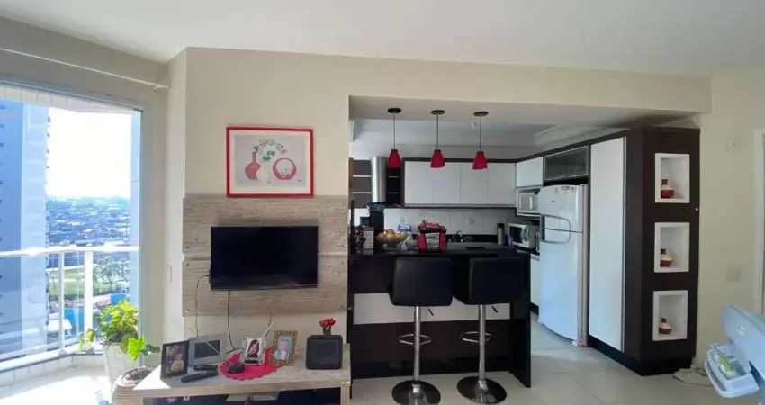 Apartamento de 02 dormitórios sendo 01 suíte no bairro Campinas em São José