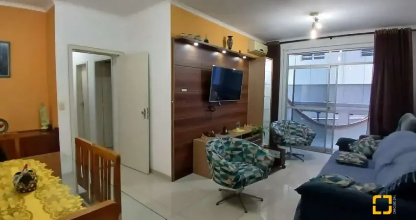 Apartamento garden,  3 dormitórios, 2 suítes, vaga e piscina  á venda no Estreito, Florianópolis/SC.