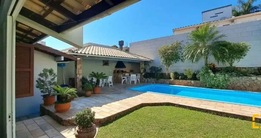 Casa 3 Quartos, 1 suíte,  Bairro Itaguaçu- Florianópolis SC