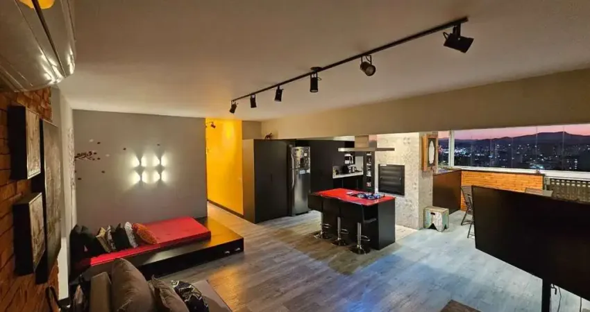 Cobertura plana com 3 suites, a venda no Bairro Capoeiras em Florianópolis/SC.