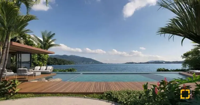 CASA Á VENDA EM CONDOMÍNIO NA BEIRA DA LAGOA DA CONCEIÇÃO