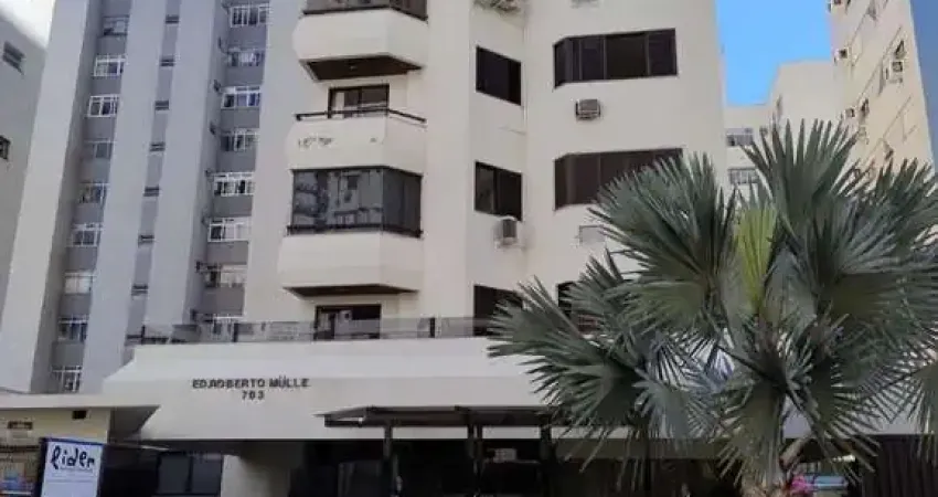 Apartamento garden, com 3 quartos, próximo a beira mar norte