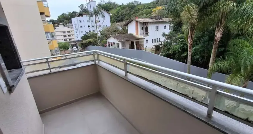 Apartamento 2 dormitórios com suíte e sacada com churrasqueira