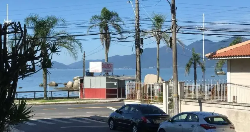 Apartamento 84m2 mobiliado, 3 dorm, 1 suíte, 1 vaga, frente mar à venda no coqueiros, florianópolis