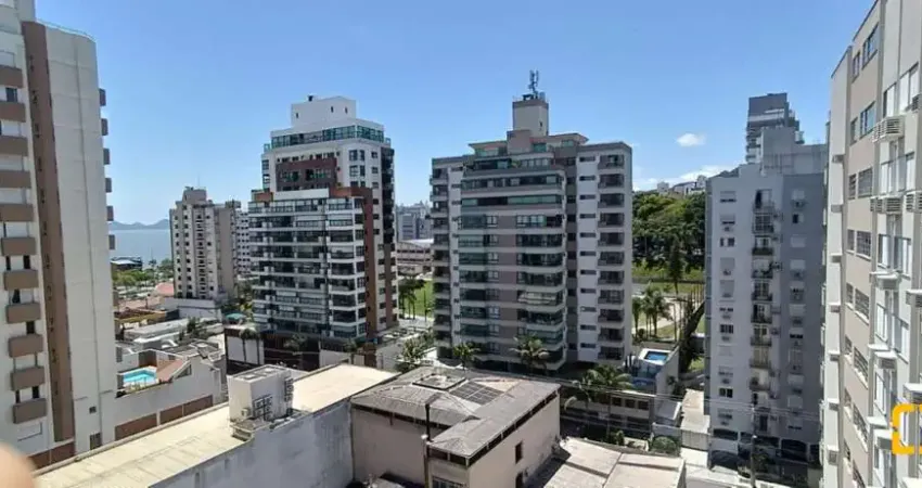 Apartamento 4 dormitórios, no centro de florianópolis, à 400 metros da beira mar norte