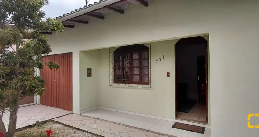 Casa com 2 quartos à venda na Rua Daniel Carlos Weingartner, Centro, Palhoça