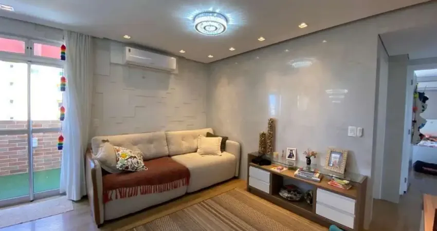 Cobertura de 03 dormitórios sendo 01 suíte no bairro campinas em são josé/ sc