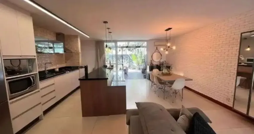 Casa á venda de 3 dormitórios ( 1 suíte) semi mobiliado - bairro campeche - florianópolis sc