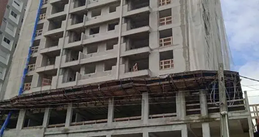 Vendo apartamento com 3 dormitórios no bairro Pedra Branca em Palhoça-SC