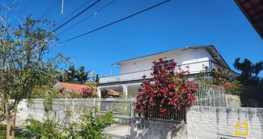 Casa com 5 quartos à venda na Avenida Jacarandá, Daniela, Florianópolis