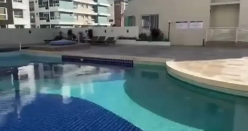 Apartamento mobiliado Próximo ao mar praia ingleses Financiável
